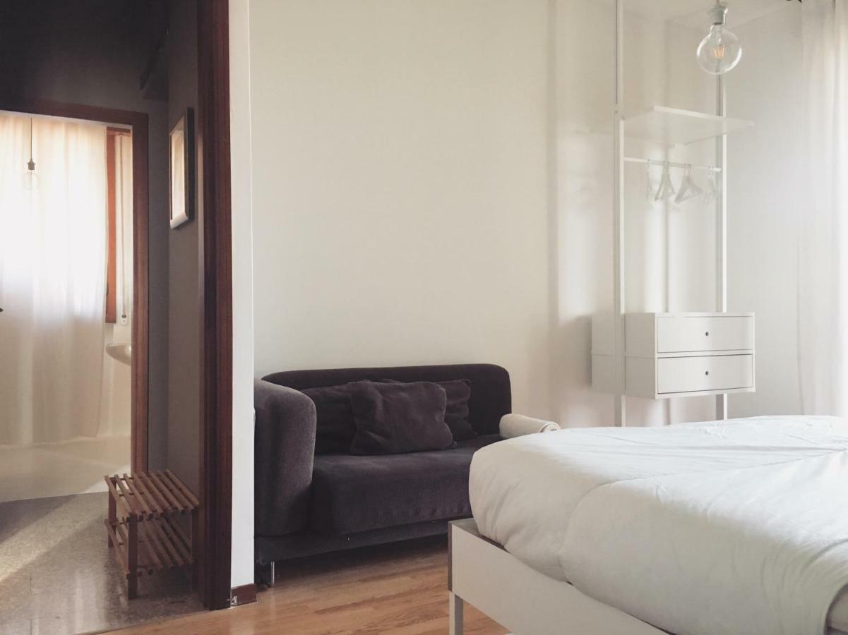 Sunny Family Apartment In Villa - Humanitas Forum Ieo Pieve Emanuele Dış mekan fotoğraf