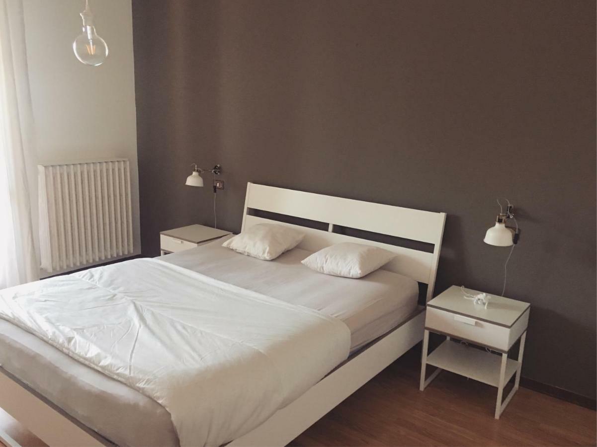 Sunny Family Apartment In Villa - Humanitas Forum Ieo Pieve Emanuele Dış mekan fotoğraf